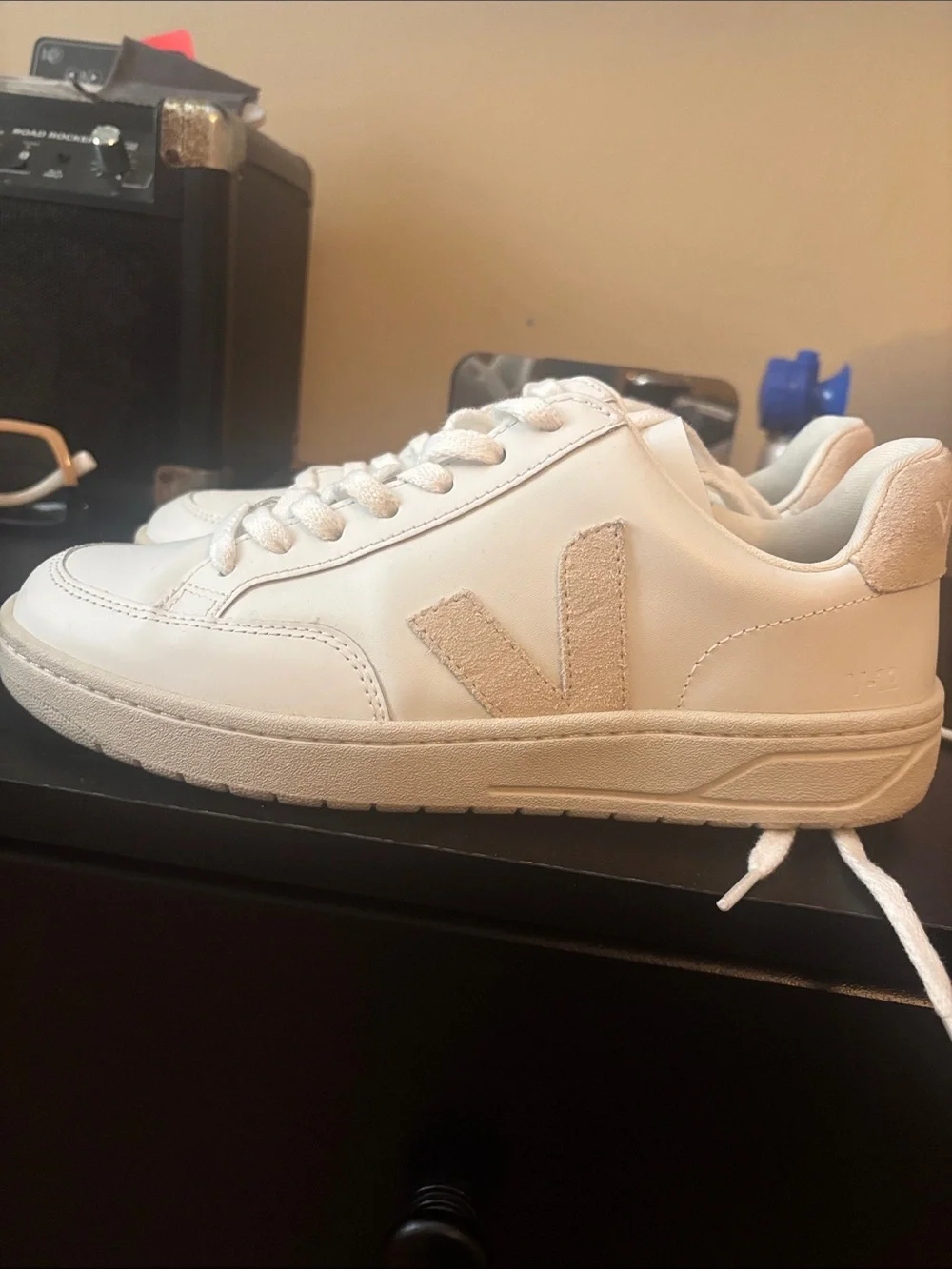 Veja Men's Leather Sneakers in Off-White/Cream